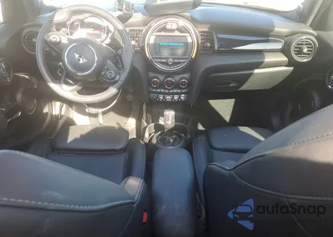 2020 Mini Cooper S z USA, uszkodzony, nr VIN WMWXU9C08L2M01384